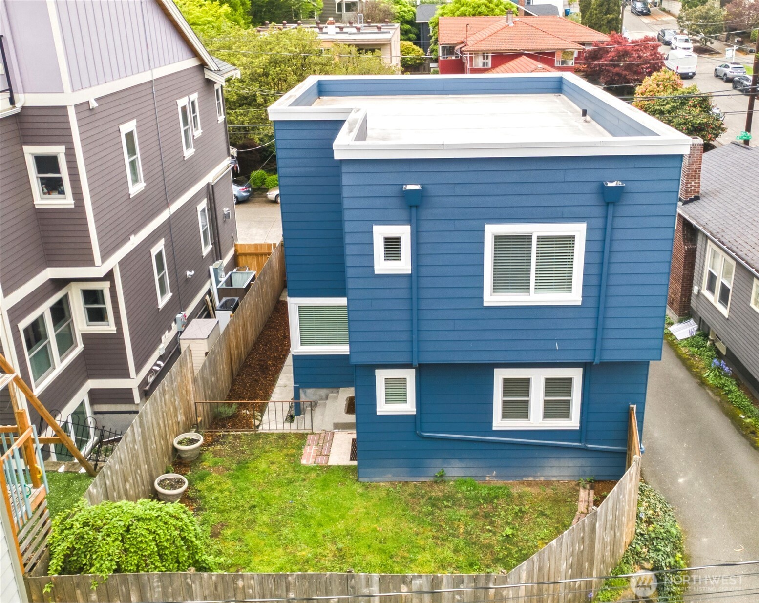 1116 6th Avenue N, Seattle, WA 98109