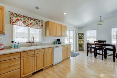 304 Airport Way SW, Mattawa, WA 99349 - Photo 11