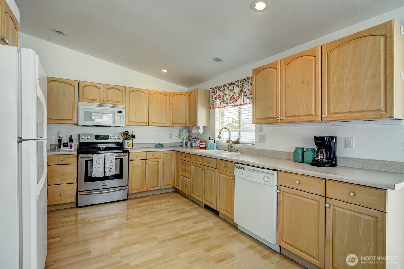 304 Airport Way SW, Mattawa, WA 99349