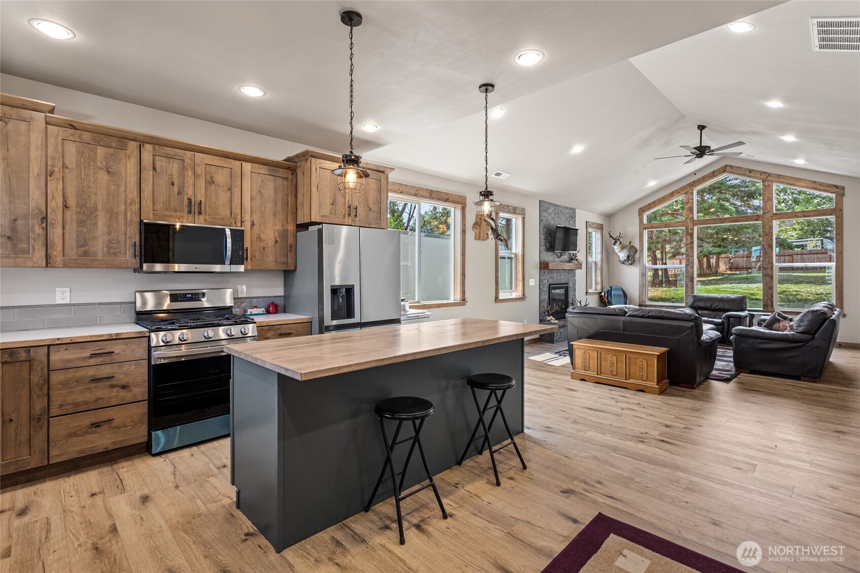 91 Twin Lakes Road , Cle Elum, WA 98922