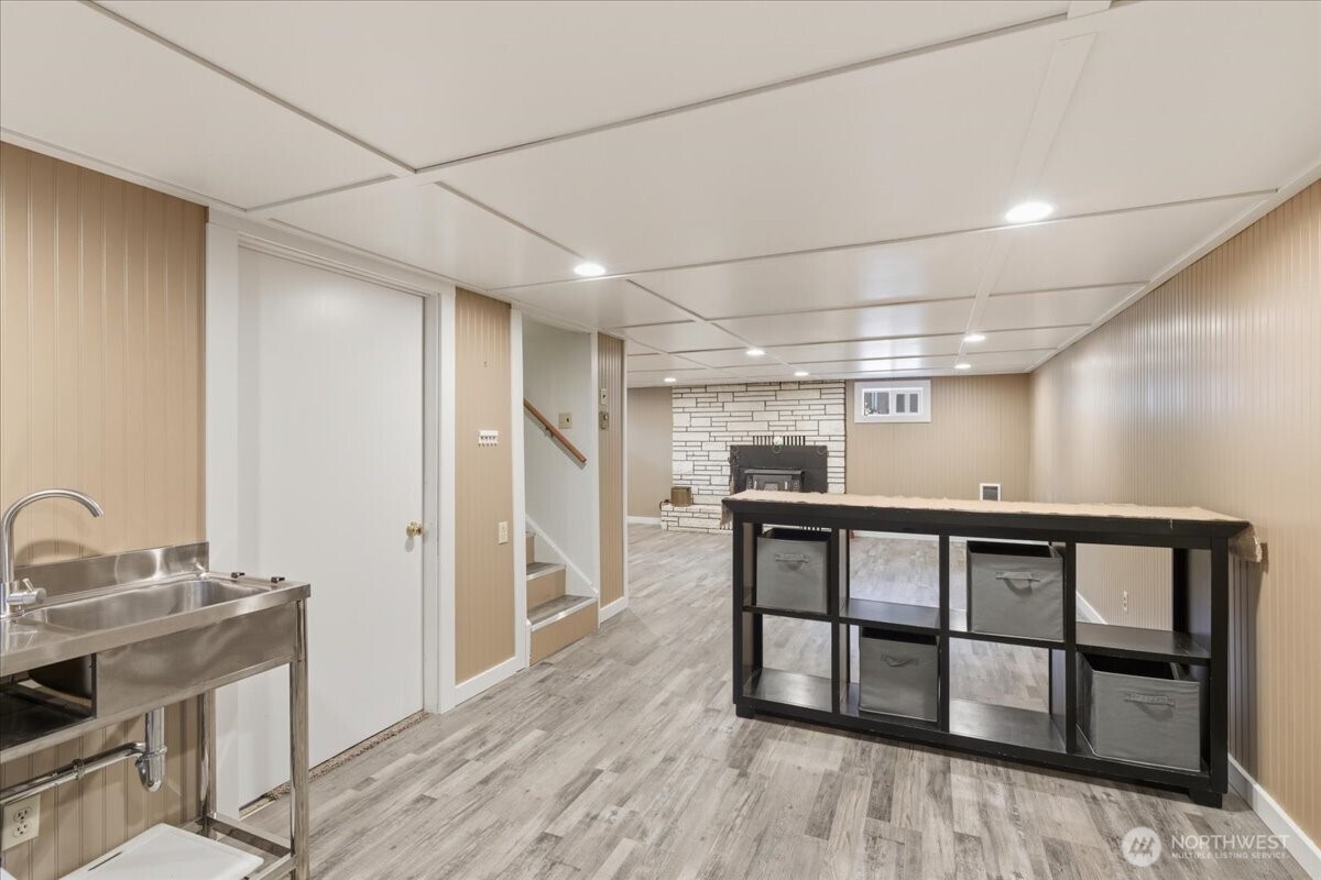 1025 River Drive , Coulee Dam, WA 99116