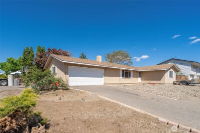 1121 Jean St SE, East Wenatchee, WA 98802 - Photo 1