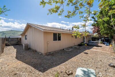 1121 Jean St SE, East Wenatchee, WA 98802 - Photo 16