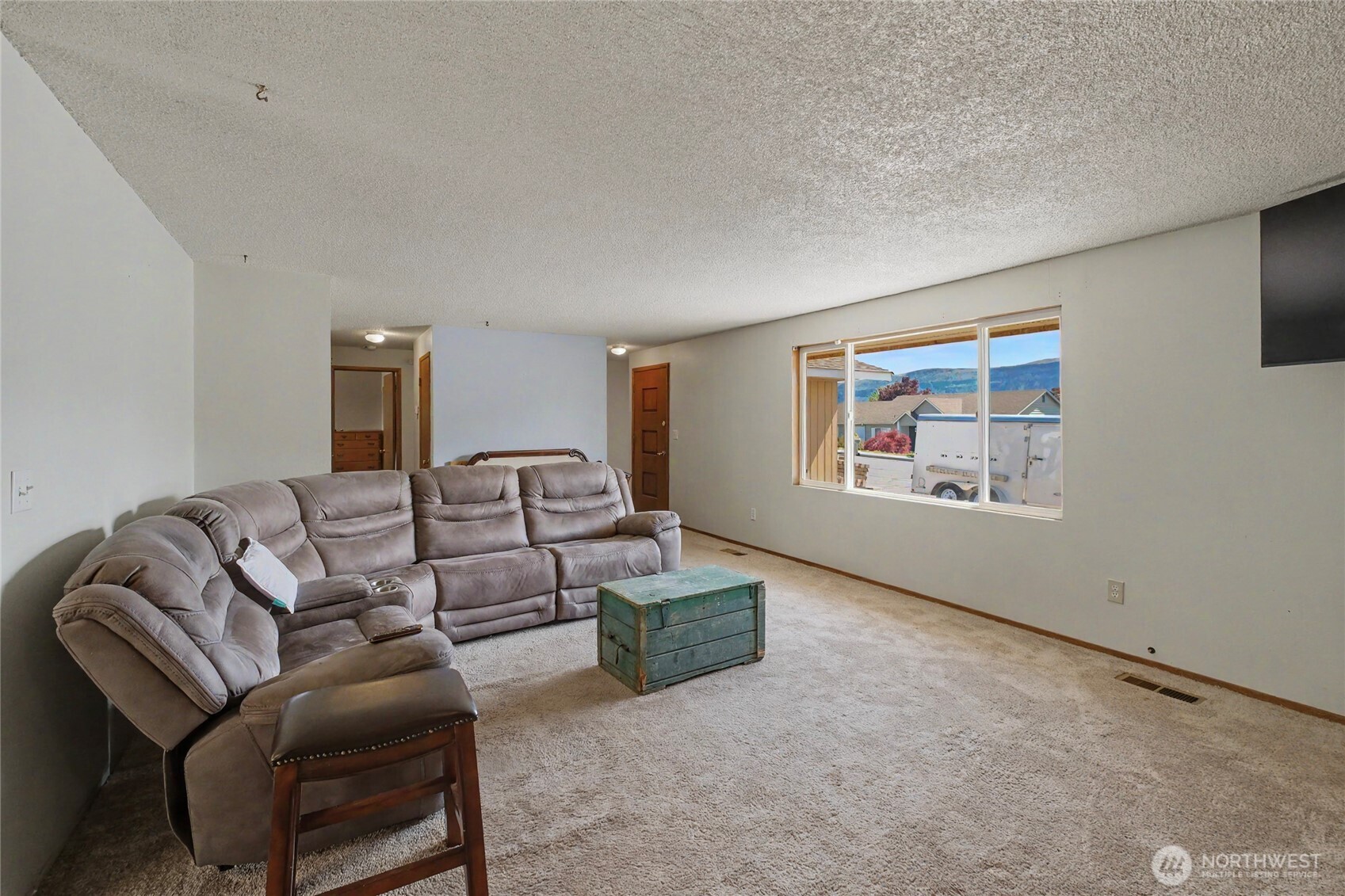 1121 Jean St SE, East Wenatchee, WA 98802