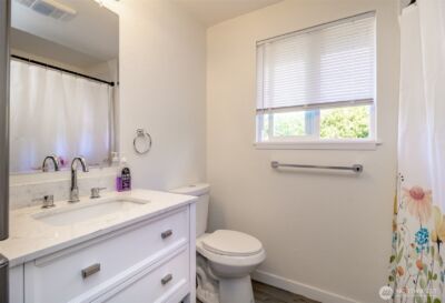 1611 S 84th Street , Tacoma, WA 98444 - Photo 8