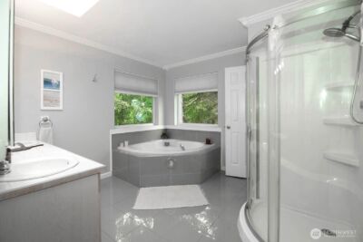 12117 Clearview Drive , Edmonds, WA 98026 - Photo 22