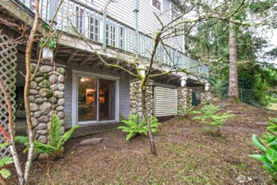 12117 Clearview Drive , Edmonds, WA 98026 - Photo 32