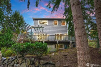12117 Clearview Drive , Edmonds, WA 98026 - Photo 5