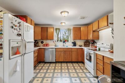 1616 SW Thistle Street , Seattle, WA 98106 - Photo 14