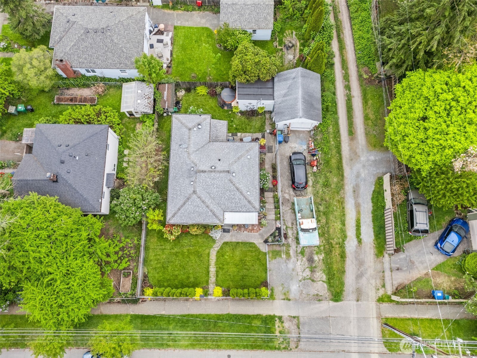 1616 SW Thistle Street , Seattle, WA 98106