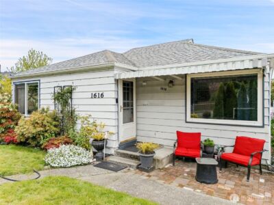 1616 SW Thistle Street , Seattle, WA 98106 - Photo 2