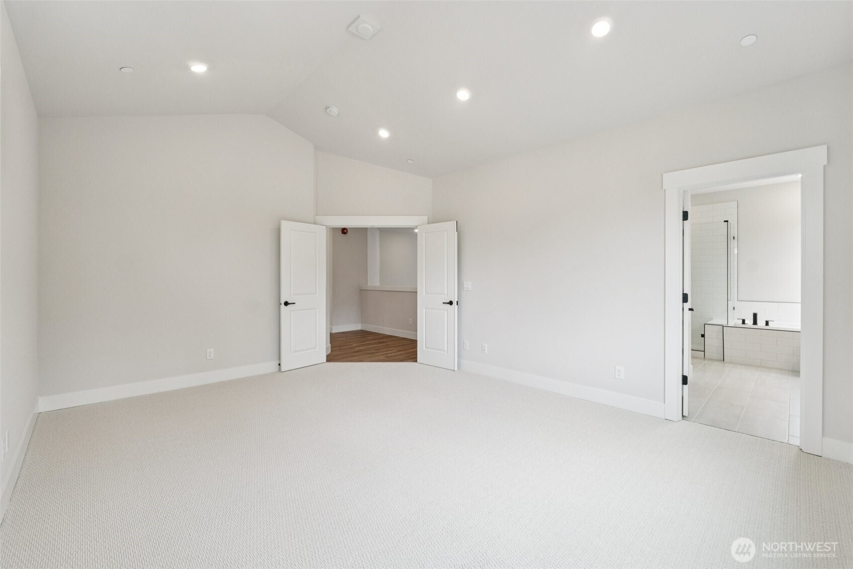 6414 213th Avenue Ct E, Bonney Lake, WA 98391