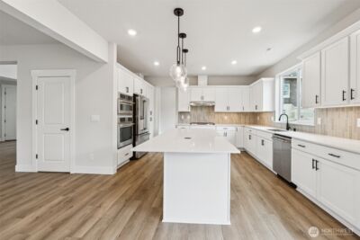 6414 213th Avenue Ct E, Bonney Lake, WA 98391 - Photo 4