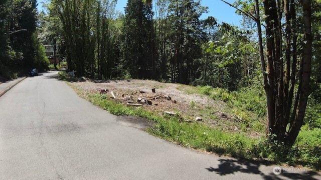 8 xxx 136th Avenue SE, Newcastle, WA 98059
