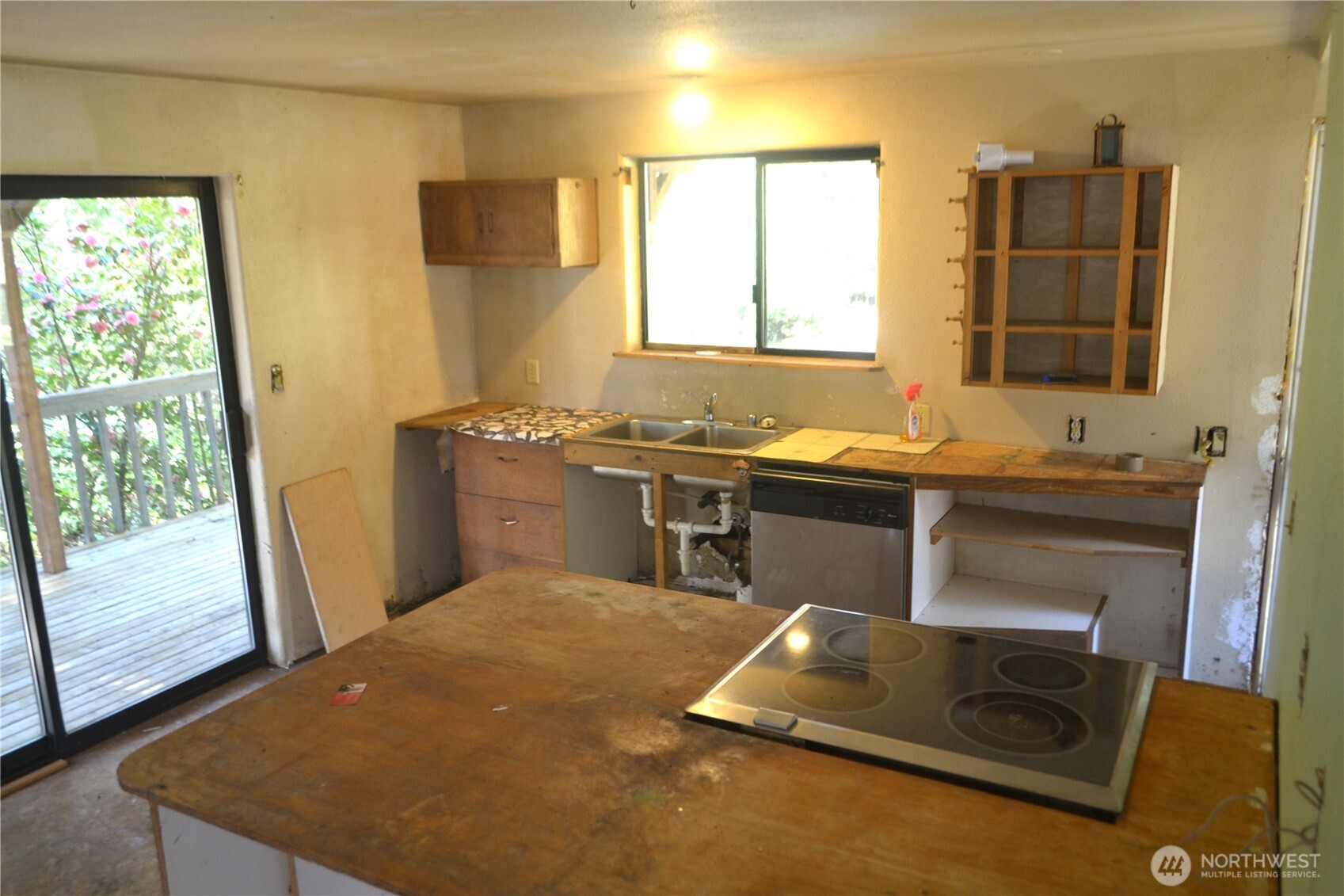 110 NE Collins Drive E, Tahuya, WA 98588