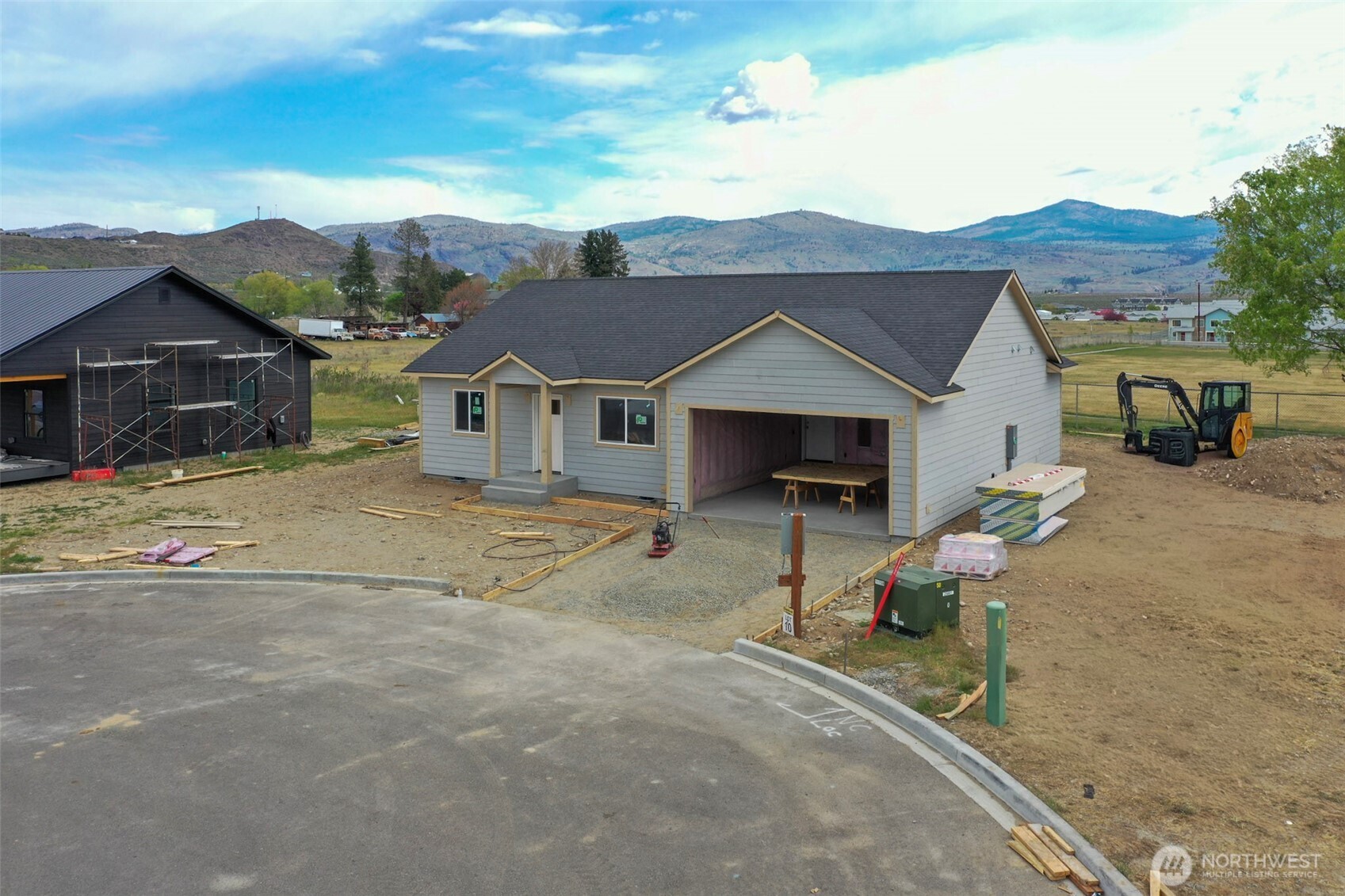 706 Petra Court , Omak, WA 98841