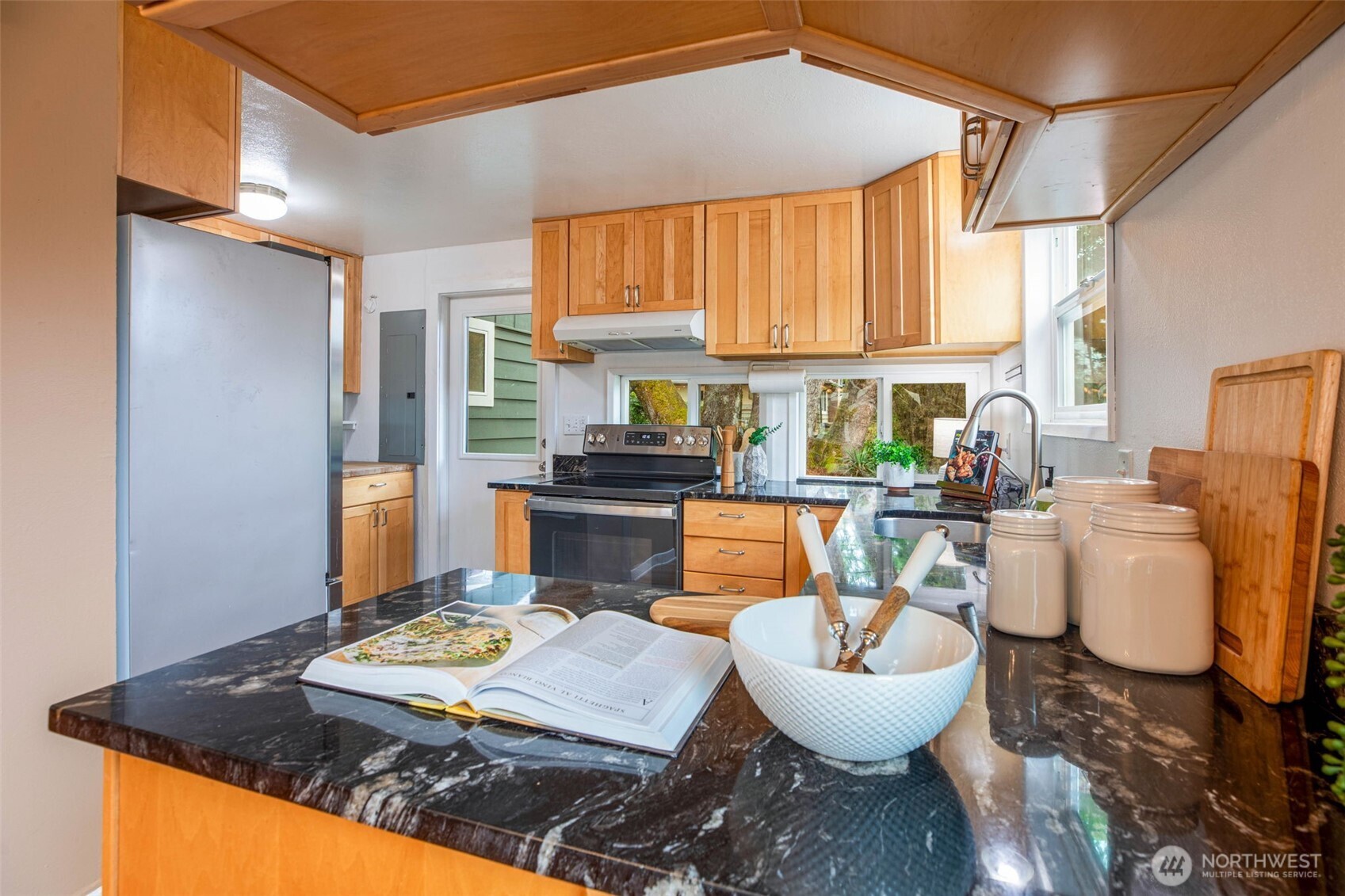 4829 S Kenny Street , Seattle, WA 98118
