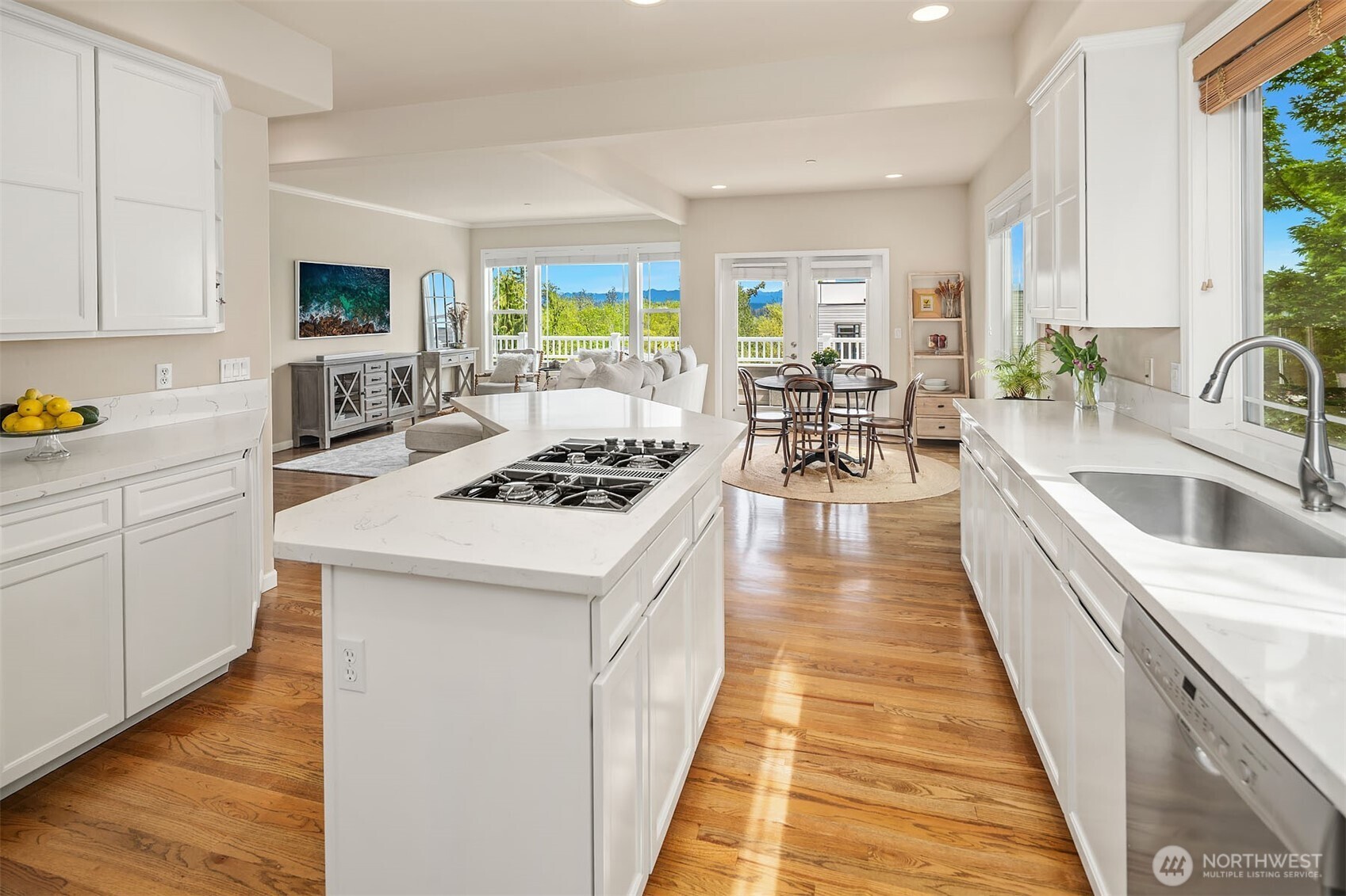 11919 89th Place NE, Kirkland, WA 98034