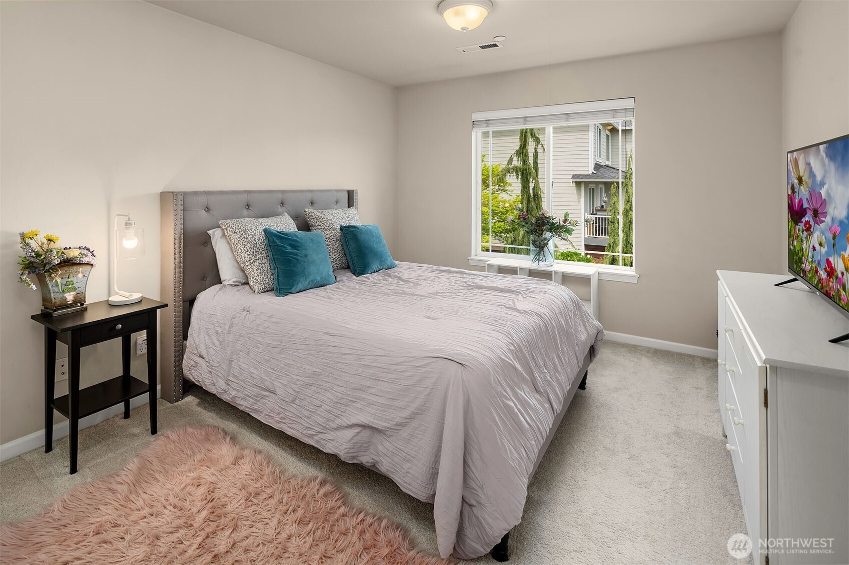 11919 89th Place NE, Kirkland, WA 98034