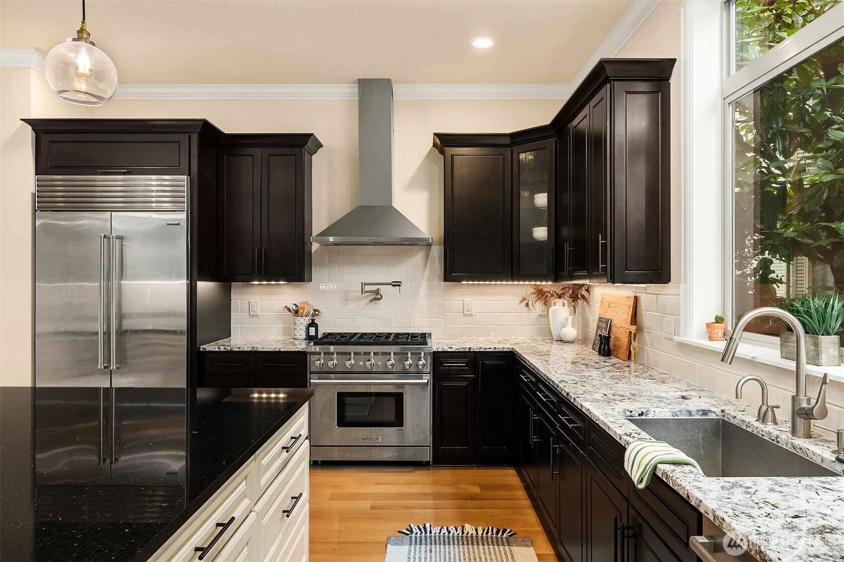 1145 33rd Avenue E, Seattle, WA 98112