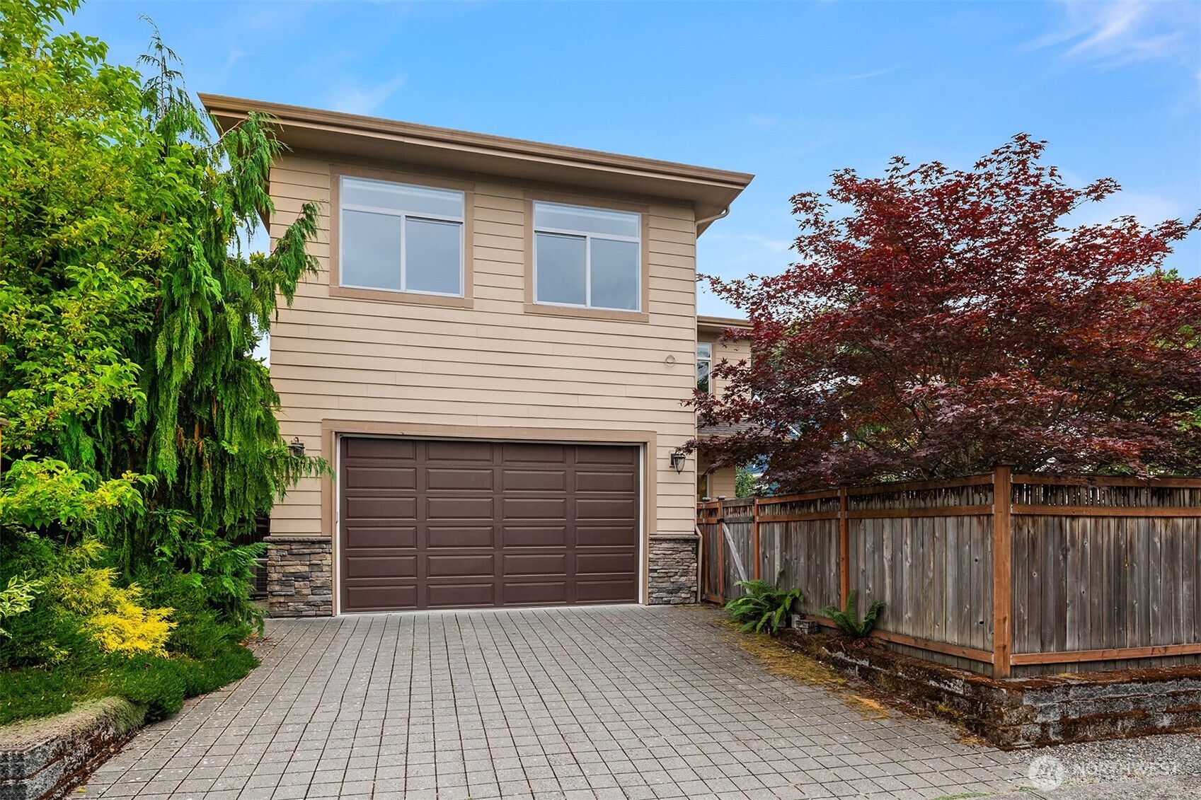 1145 33rd Avenue E, Seattle, WA 98112