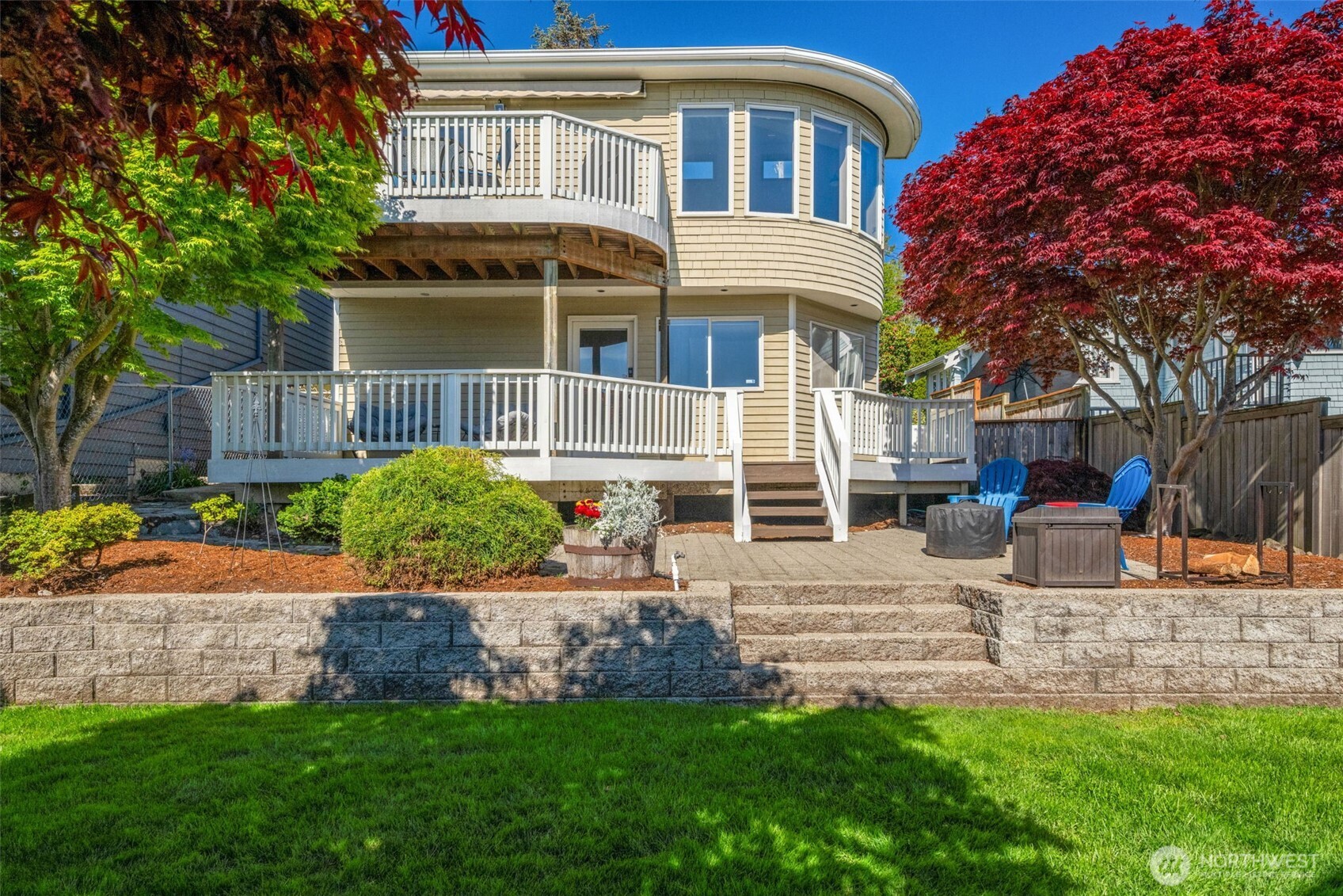 4014 32nd Avenue SW, Seattle, WA 98126