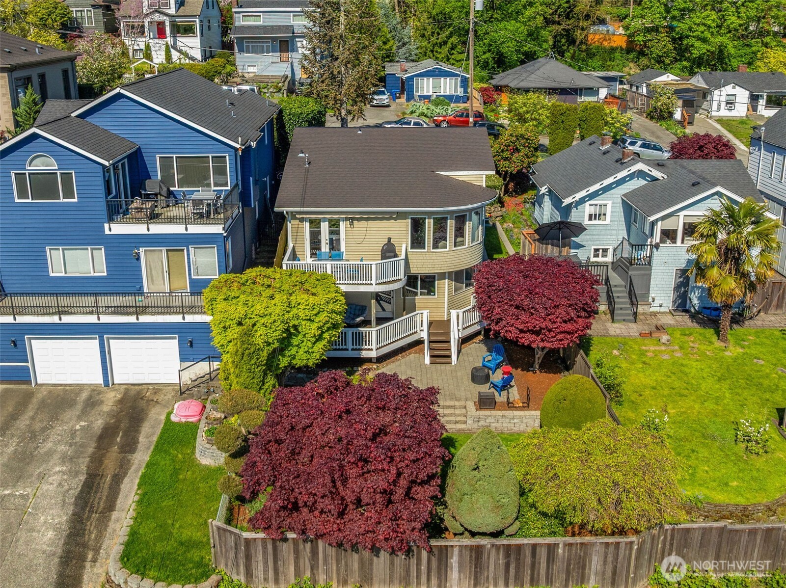 4014 32nd Avenue SW, Seattle, WA 98126