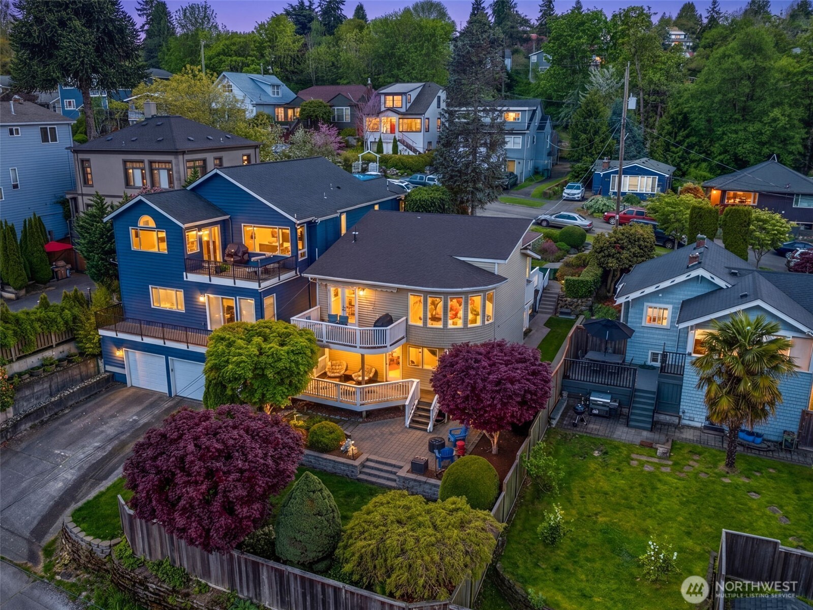 4014 32nd Avenue SW, Seattle, WA 98126