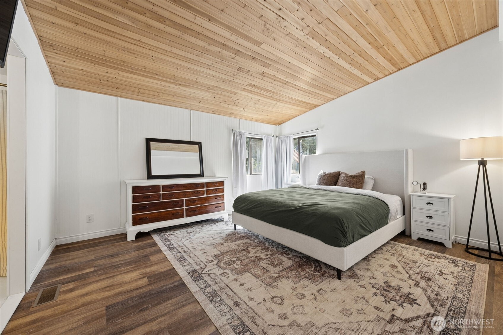 30428 Cumberland Kanaskat Road SE, Ravensdale, WA 98051