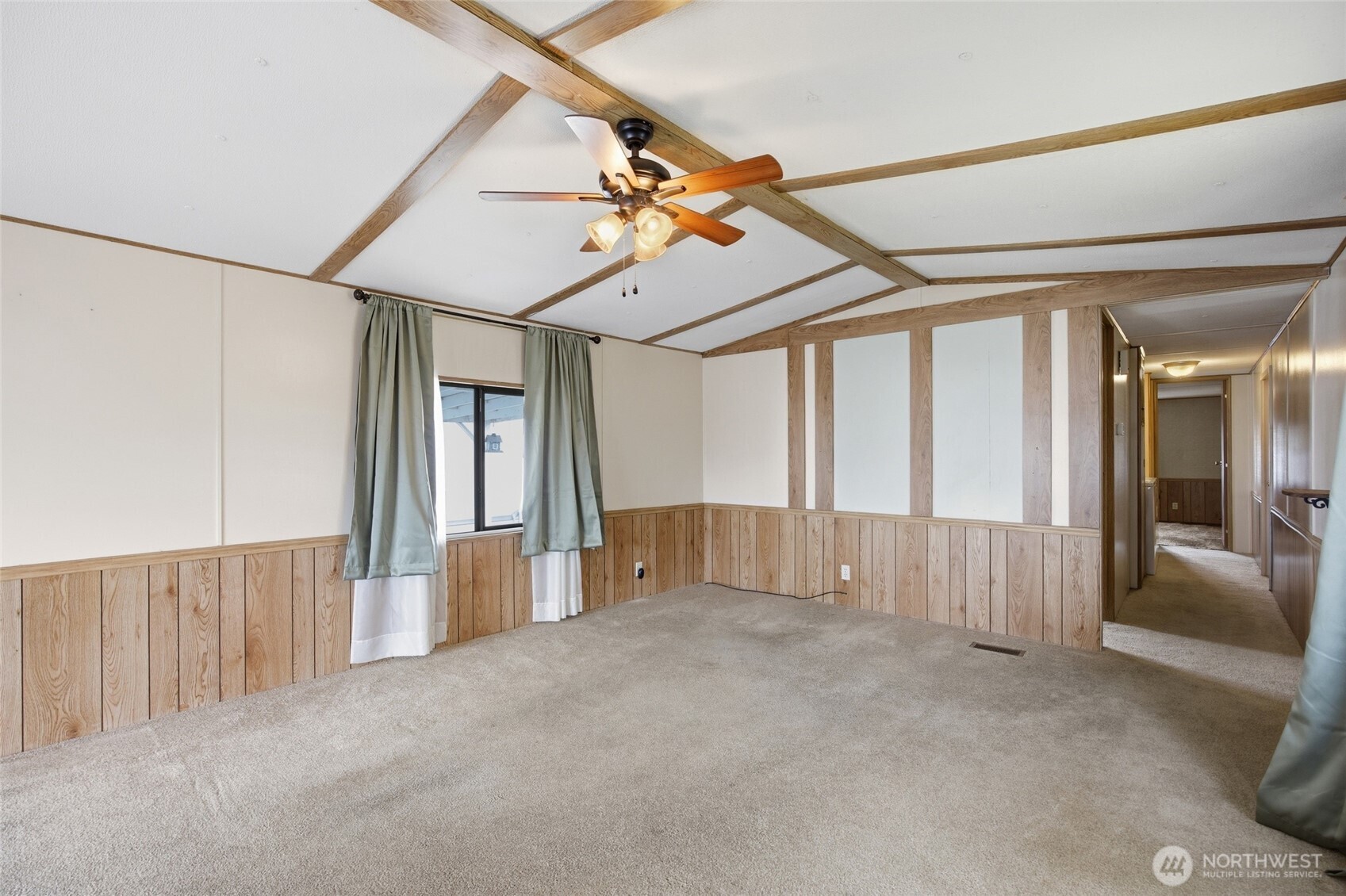 2240 W Broadway Avenue #101, Moses Lake, WA 98837