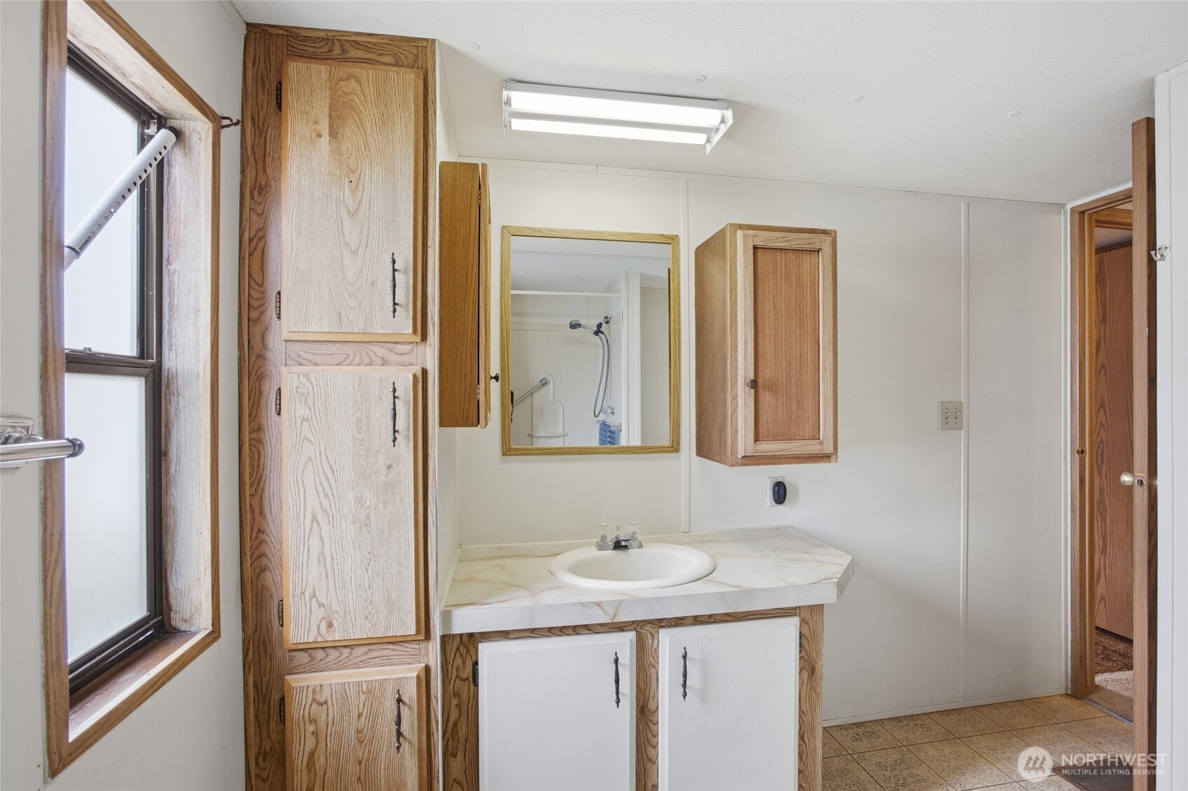 2240 W Broadway Avenue #101, Moses Lake, WA 98837