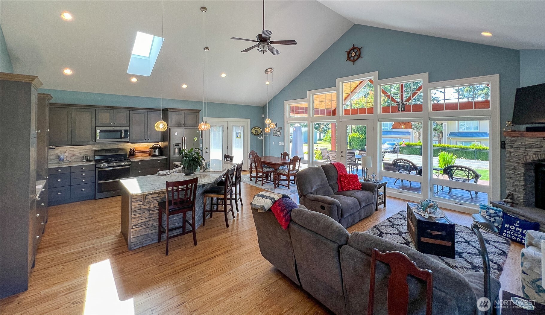 6968 Birch Bay Dr. , Blaine, WA 98230