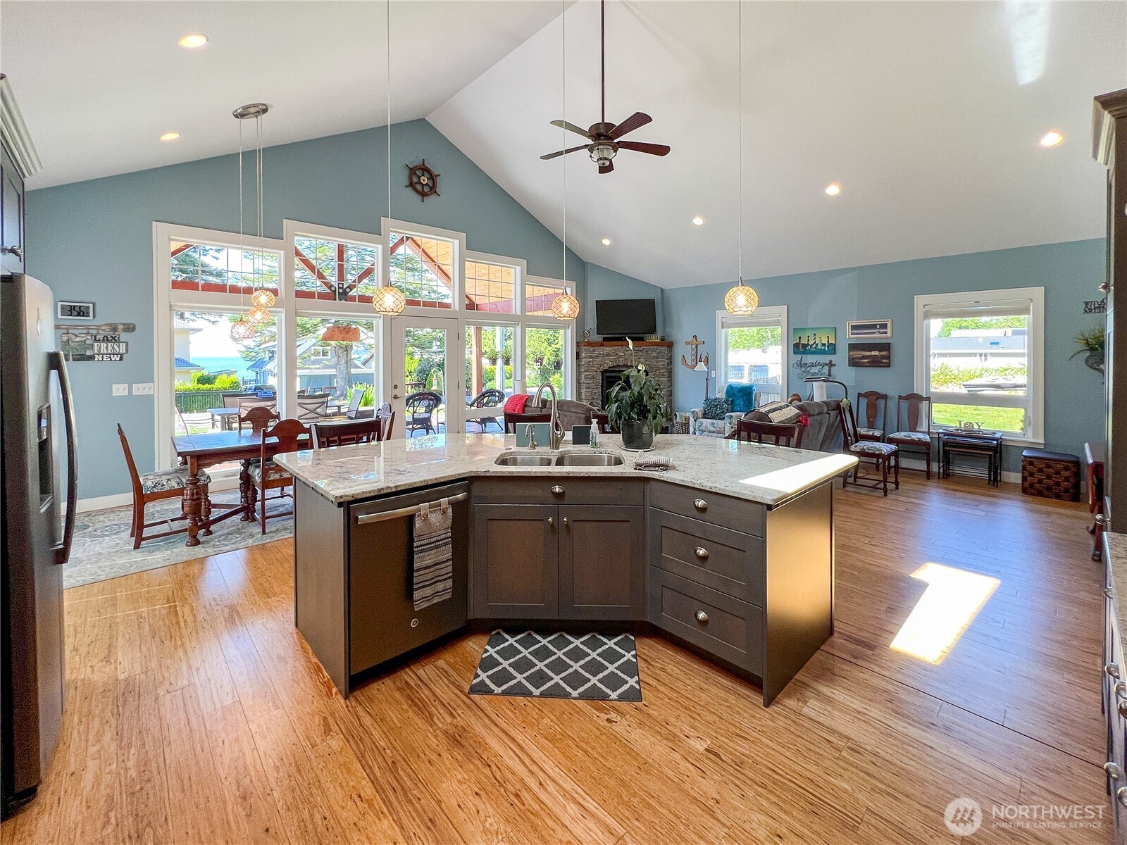 6968 Birch Bay Dr. , Blaine, WA 98230