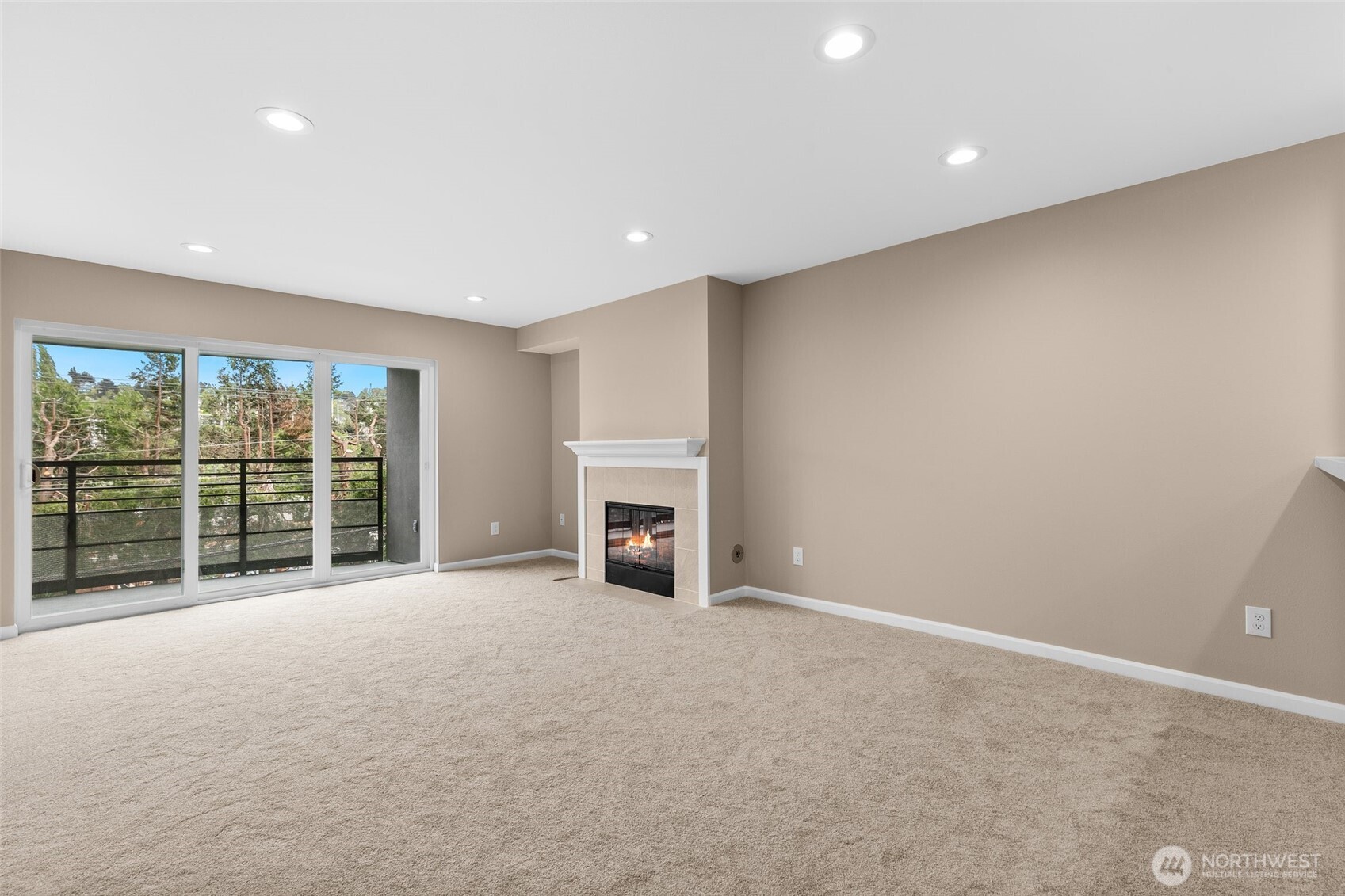 2000 W Barrett Street #202, Seattle, WA 98199