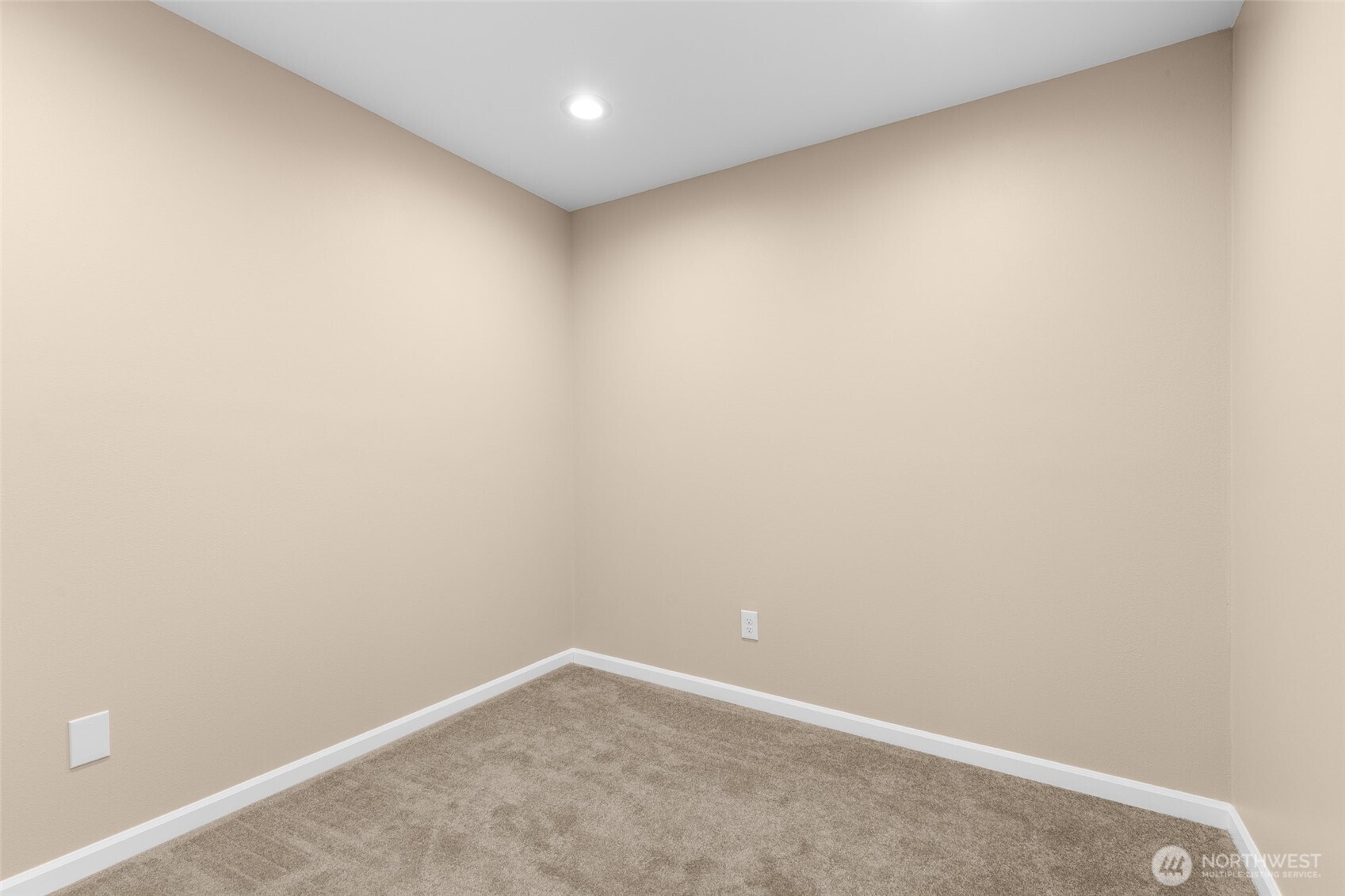 2000 W Barrett Street #202, Seattle, WA 98199