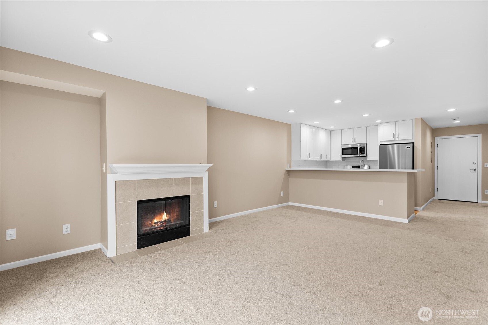2000 W Barrett Street #202, Seattle, WA 98199