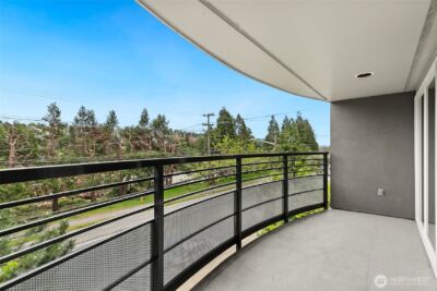 2000 W Barrett Street #202, Seattle, WA 98199 - Photo 5