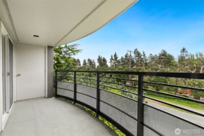 2000 W Barrett Street #202, Seattle, WA 98199 - Photo 6