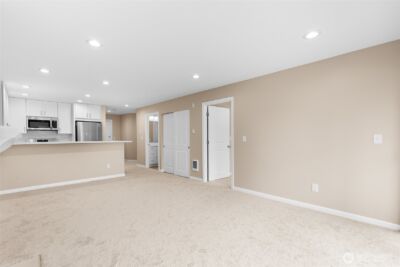 2000 W Barrett Street #202, Seattle, WA 98199 - Photo 7