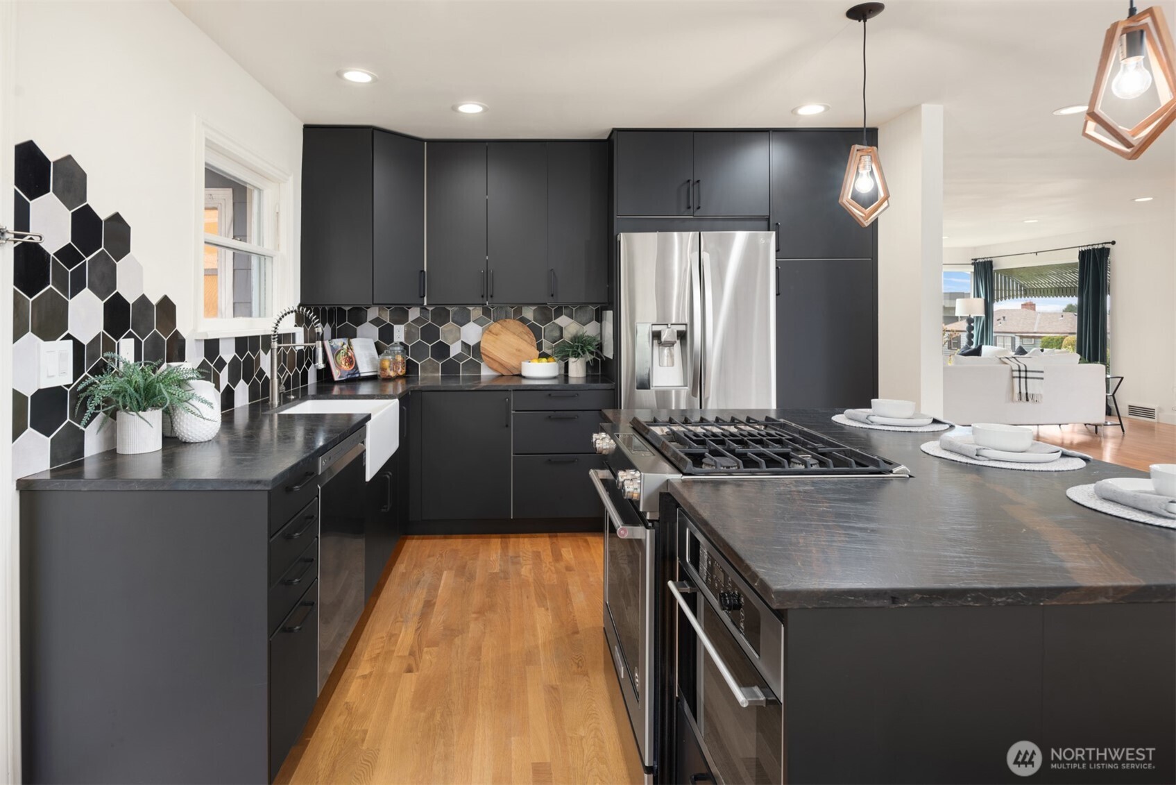 10945 Forest Avenue S, Seattle, WA 98178