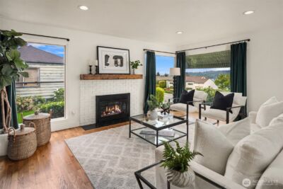 10945 Forest Avenue S, Seattle, WA 98178 - Photo 2