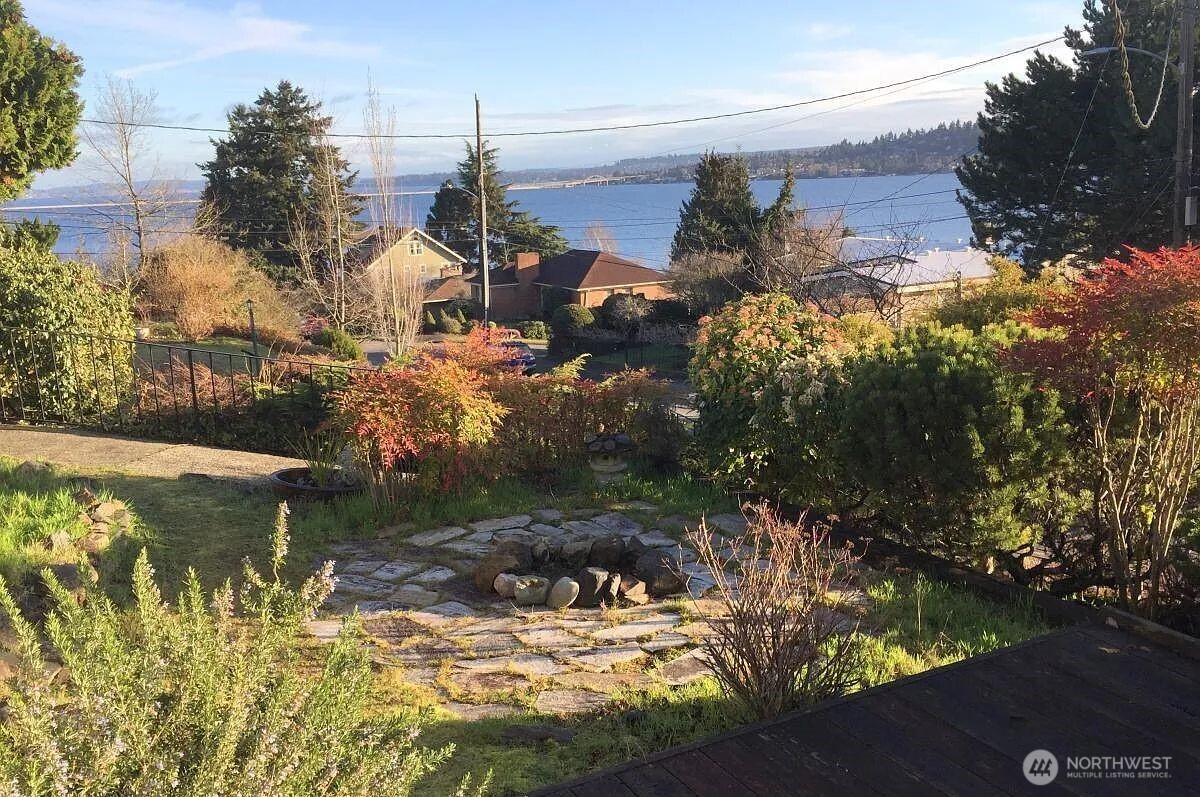 4115 48th Avenue S, Seattle, WA 98118