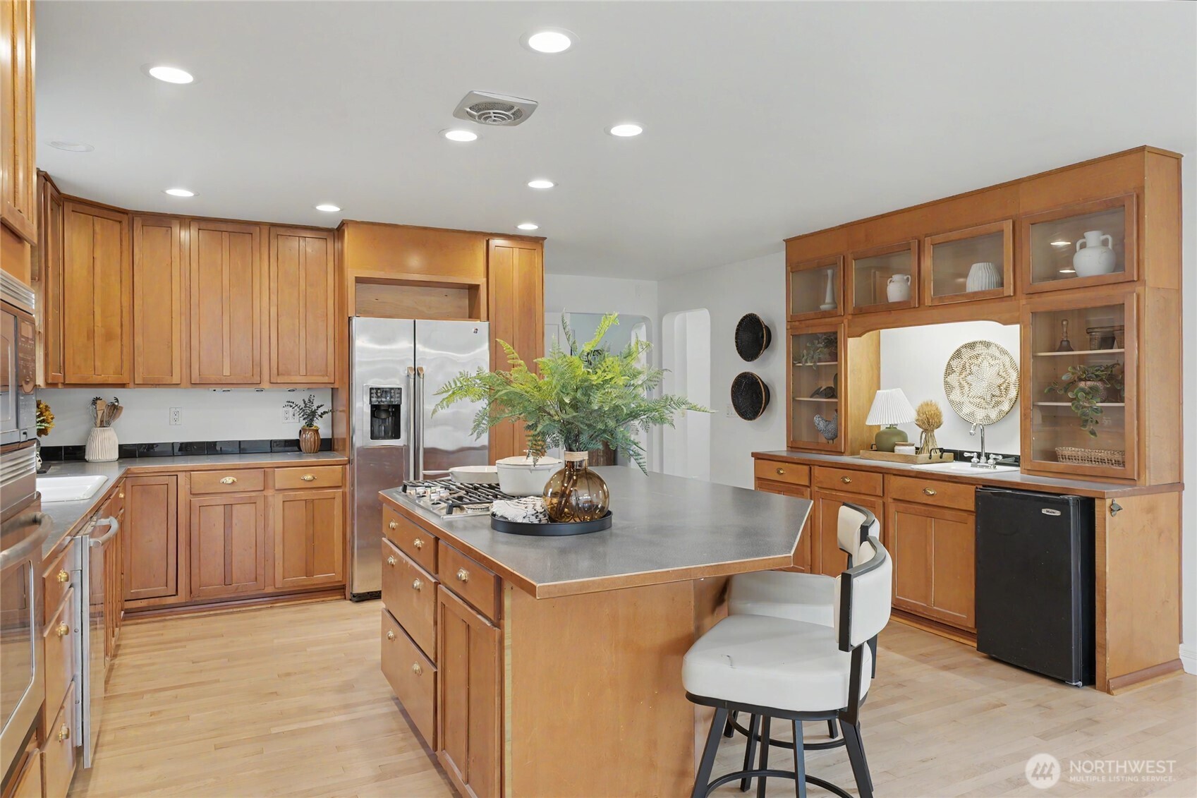 7537 21st Avenue NE, Seattle, WA 98115