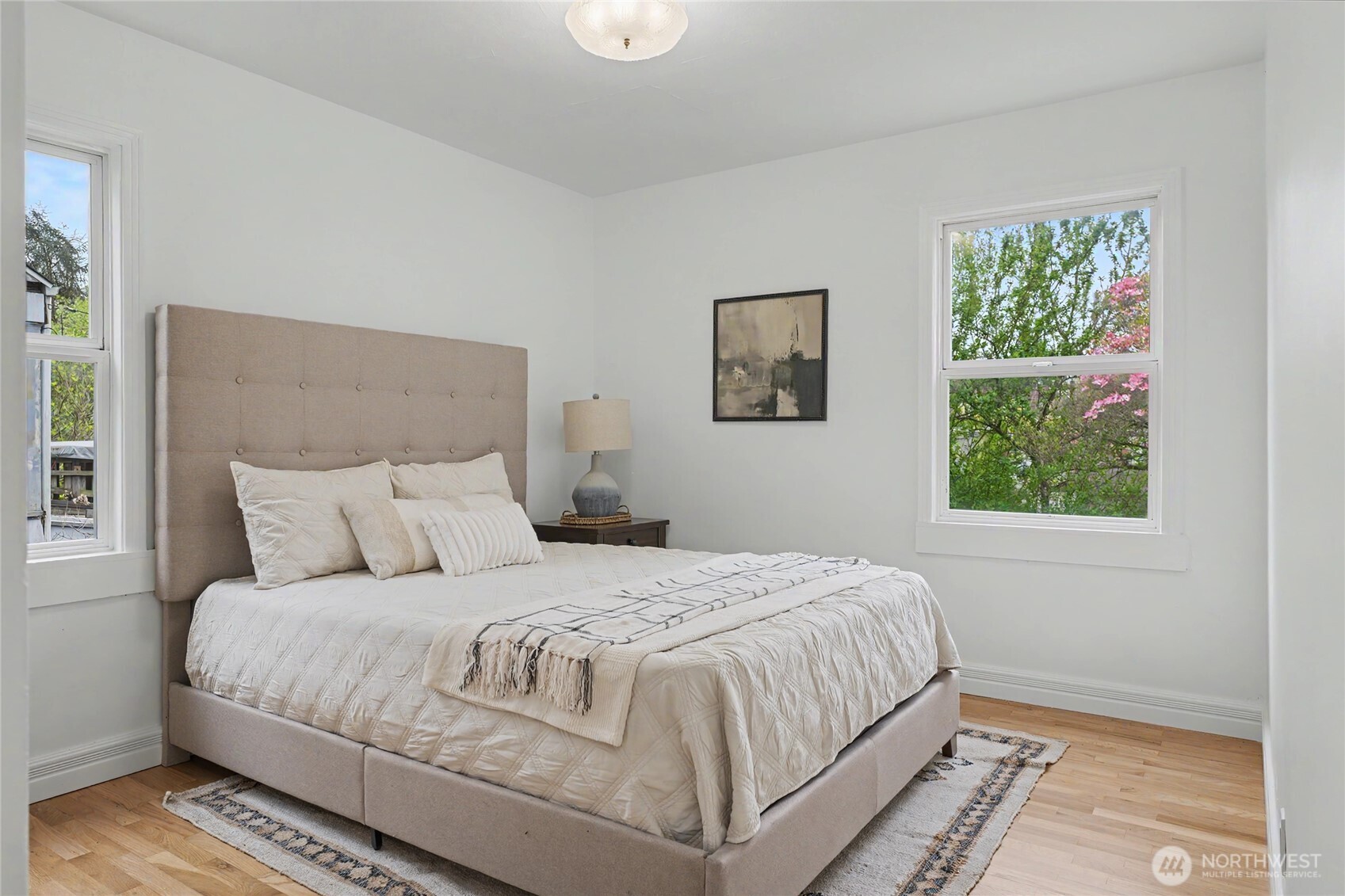 7537 21st Avenue NE, Seattle, WA 98115