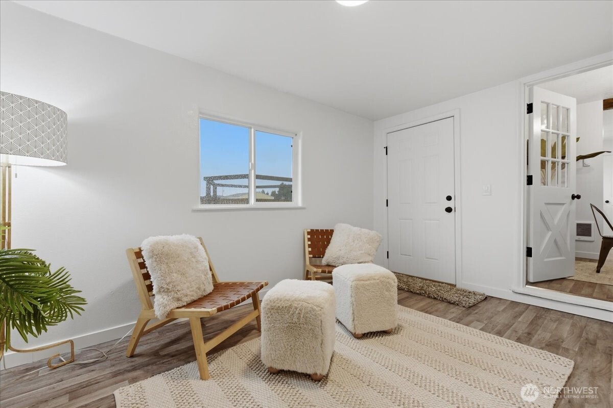 132 Green Acres Drive , Castle Rock, WA 98611