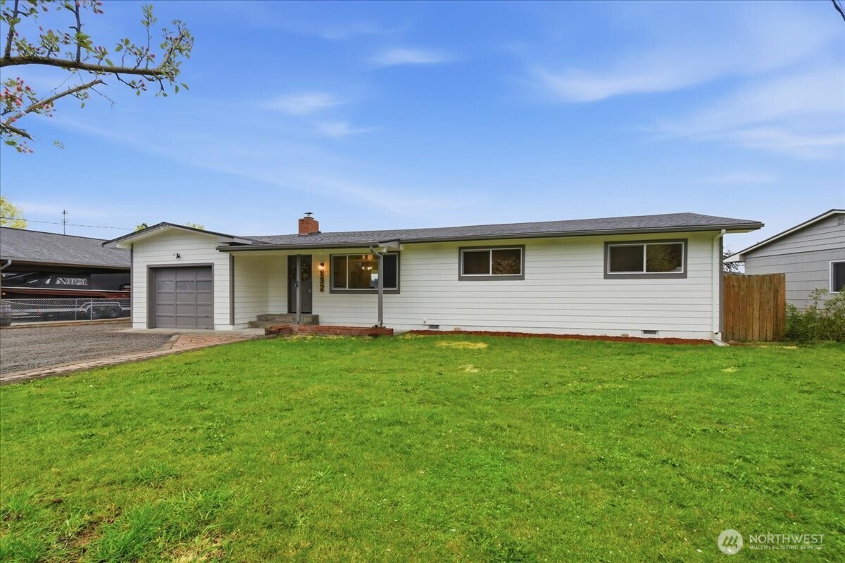 132 Green Acres Drive , Castle Rock, WA 98611
