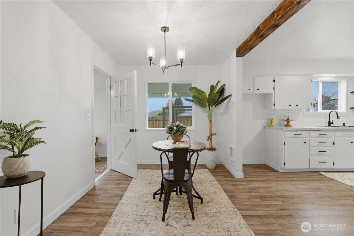 132 Green Acres Drive , Castle Rock, WA 98611