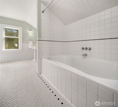 6216 33rd Avenue NE, Seattle, WA 98115 - Photo 13