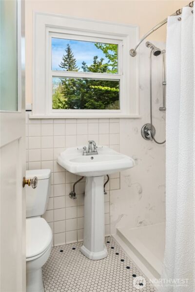 6216 33rd Avenue NE, Seattle, WA 98115 - Photo 16