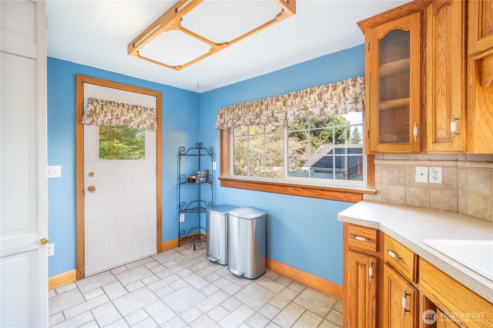 4121 N 18th Street , Tacoma, WA 98406
